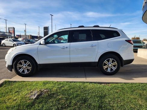 Used 2017 Chevrolet Traverse LT image 8