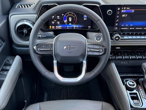 New 2026 Chevrolet Colorado ZR2 w/ Midnight Edition AWD/4WD image 13