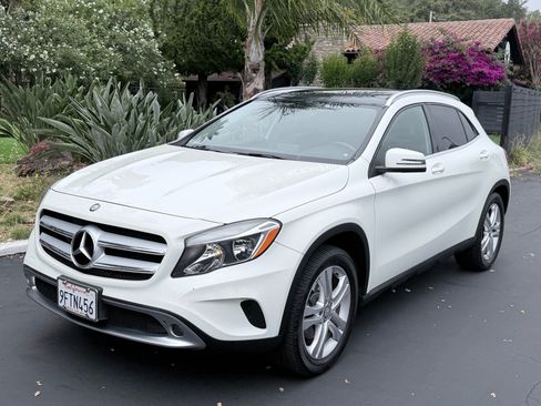 Used 2015 Mercedes-Benz GLA 250 4MATIC image 1