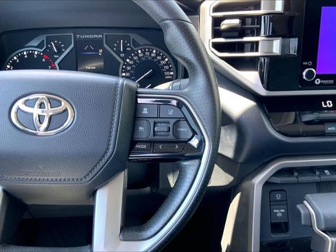 Used 2022 Toyota Tundra SR5 AWD/4WD image 24