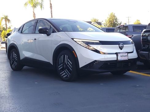 New 2026 Nissan Leaf SV+ FWD image 2