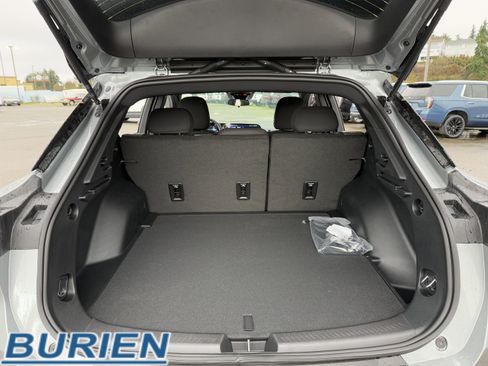 New 2026 Chevrolet Equinox EV LT image 31