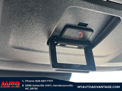 Used 2022 Toyota Corolla SE image 19