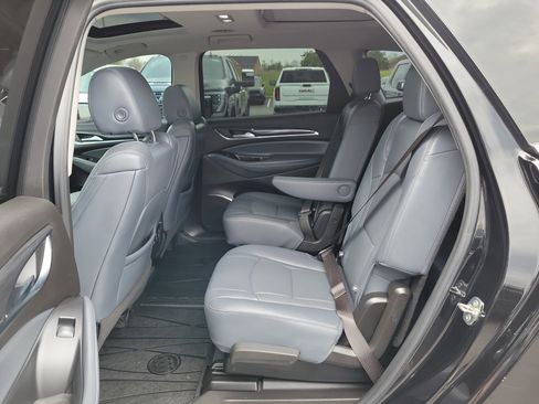 Used 2021 Buick Enclave Essence w/ Sport Touring Edition image 13