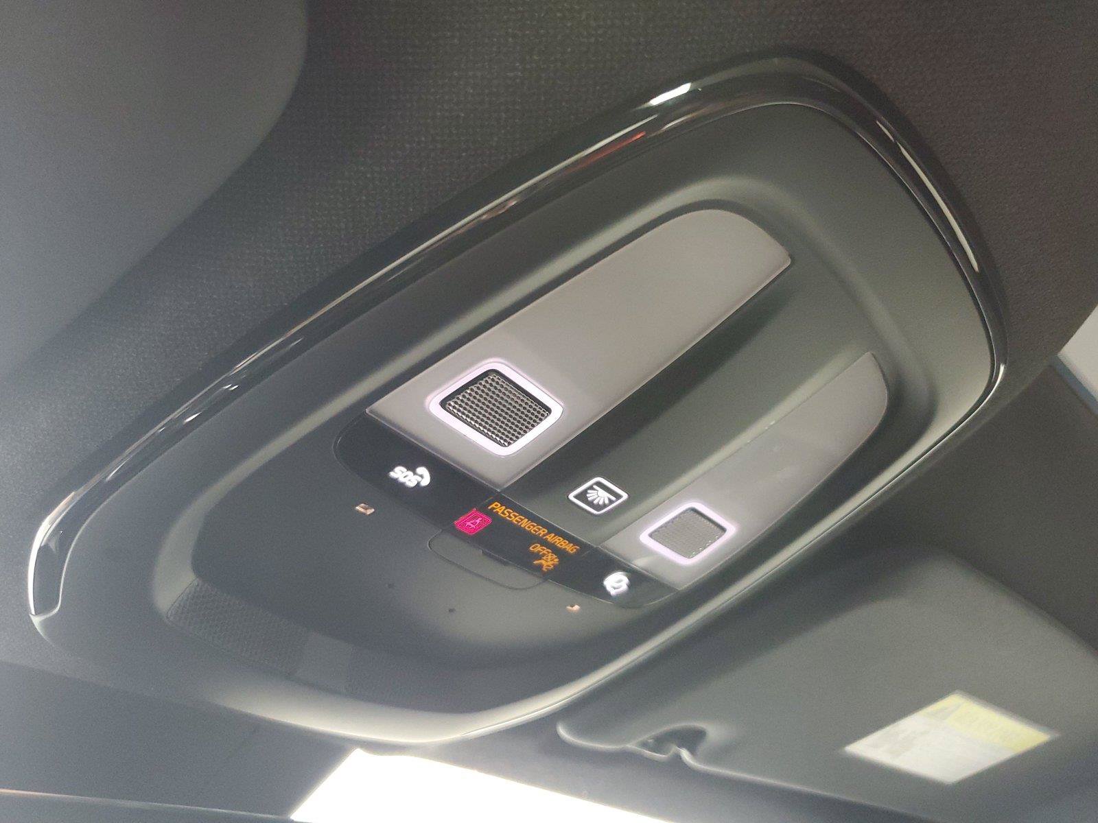 Certified 2023 Volvo C40 P8 Recharge Ultimate AWD/4WD image 33