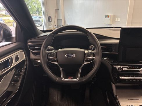 Used 2021 Ford Explorer ST w/ Equipment Group 401A AWD/4WD image 21