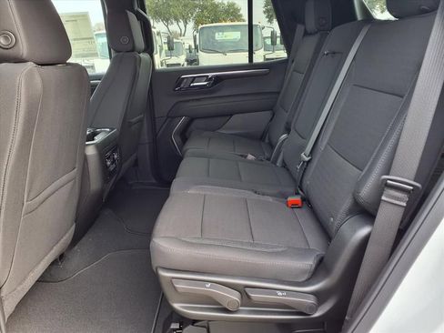 New 2026 Chevrolet Tahoe LS image 7