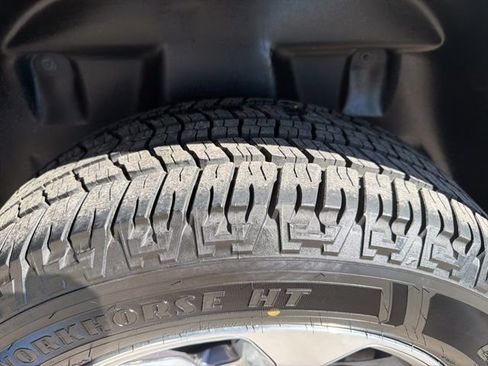 Used 2020 RAM 1500 Limited image 33