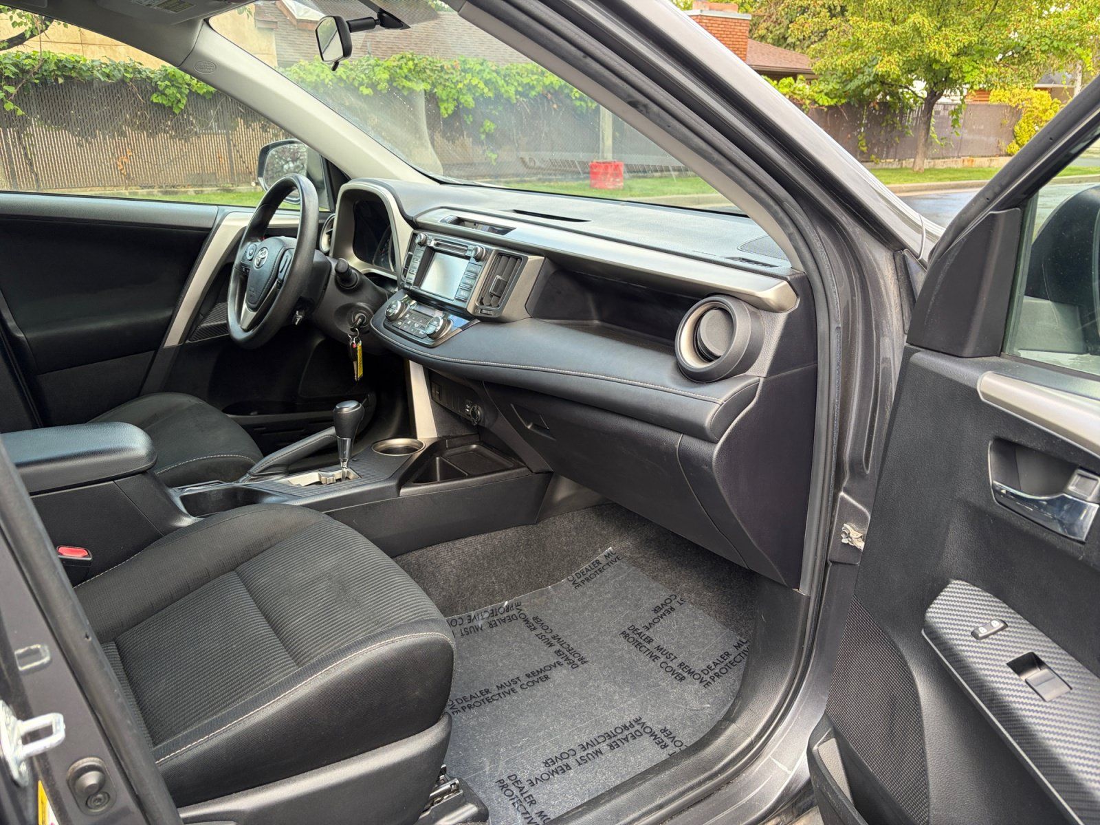 Used 2015 Toyota RAV4 XLE AWD/4WD image 29