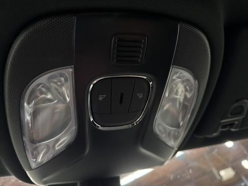 New 2026 Jeep Compass Latitude image 17