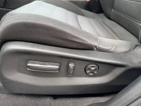 Used 2020 Honda CR-V EX image 17