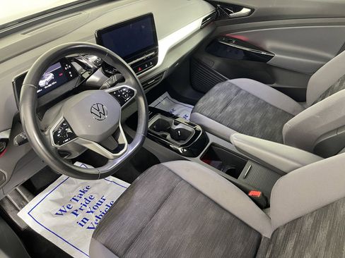Used 2022 Volkswagen ID.4 Pro image 4