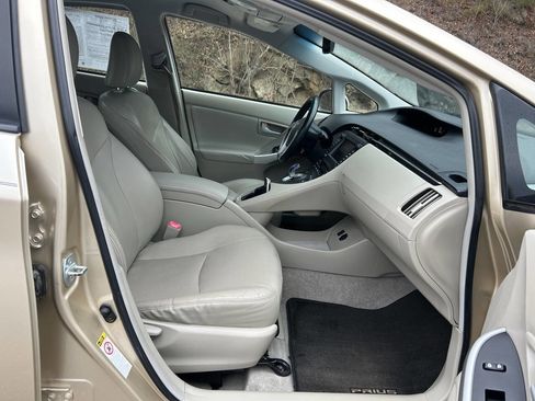 Used 2011 Toyota Prius Four image 23