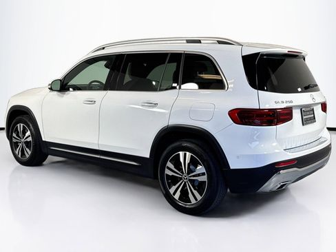 Certified 2026 Mercedes-Benz GLB 250 4MATIC image 7