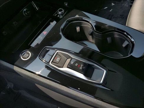 Used 2025 Audi A5 2.0T Premium w/ Convenience Package image 11