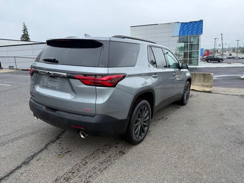 Used 2023 Chevrolet Traverse RS w/ LPO, Floor Liner Package FWD image 8