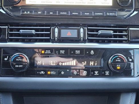 New 2025 Nissan Pathfinder SL w/ Black Appearance Package image 23