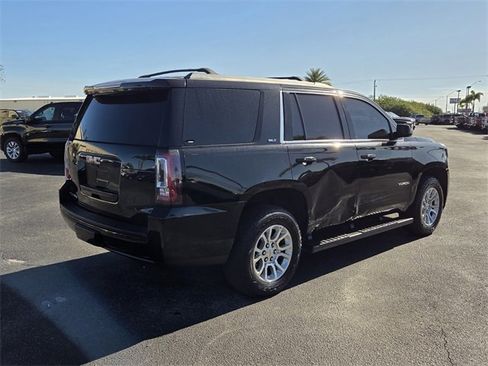 Used 2017 GMC Yukon SLT w/ Open Road Package image 12
