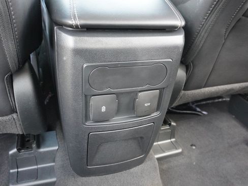 Used 2023 Ford Explorer XLT w/ Equipment Group 202A RWD image 31