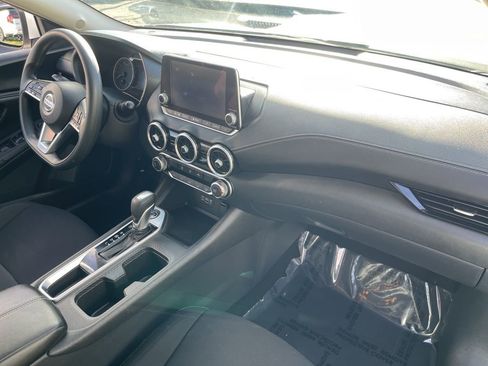 Certified 2023 Nissan Sentra SV image 13