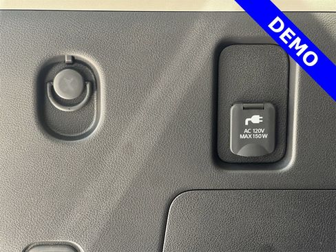 New 2025 Nissan Armada Platinum Reserve AWD/4WD image 31