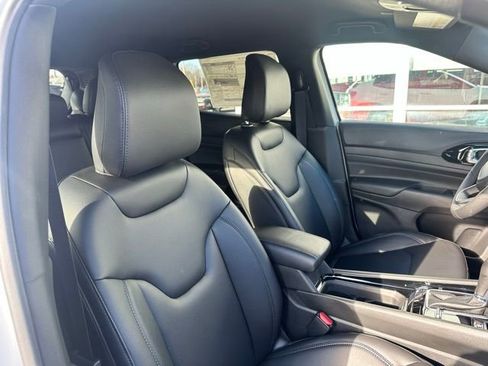 New 2026 Jeep Compass Limited image 13