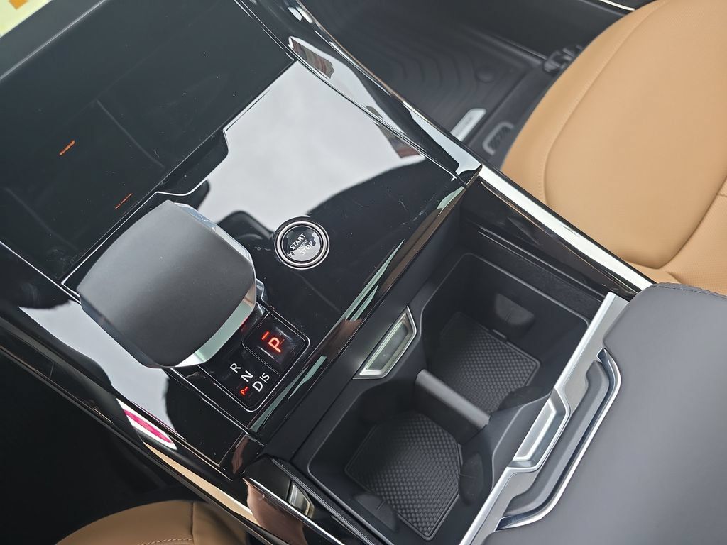 New 2026 Land Rover Range Rover Sport Dynamic SE AWD/4WD image 18