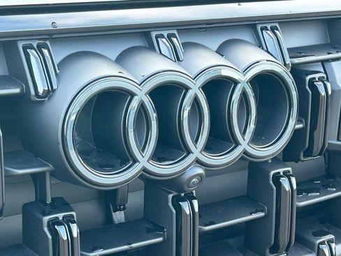 New 2026 Audi Q7 3.0T Premium Plus AWD/4WD image 18