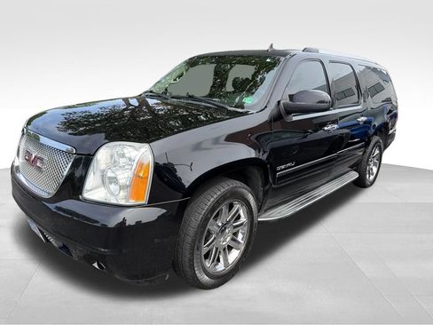 Used 2014 GMC Yukon XL Denali AWD/4WD image 2