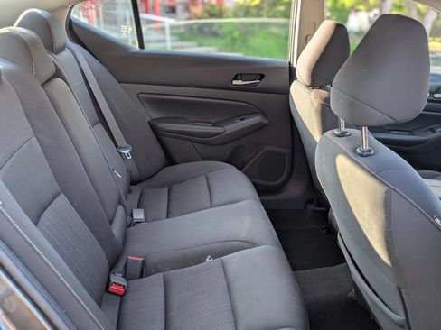 Used 2022 Nissan Altima 2.5 SV FWD image 20