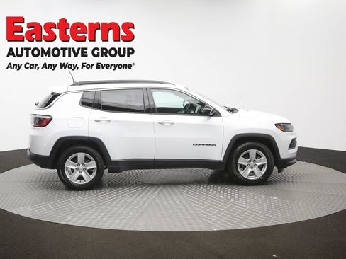 Used 2022 Jeep Compass Latitude w/ Convenience Group FWD image 44