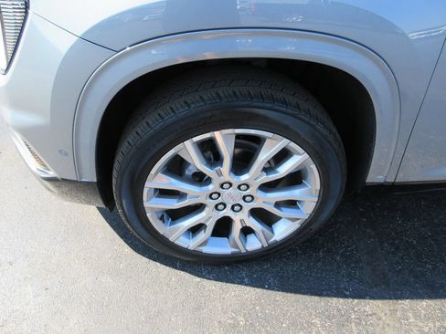 Certified 2024 GMC Acadia Denali w/ Super Cruise Package AWD/4WD image 15