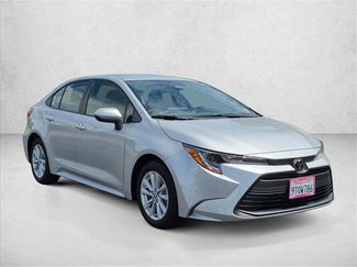 Used 2025 Toyota Corolla LE w/ LE Premium Package FWD video 3