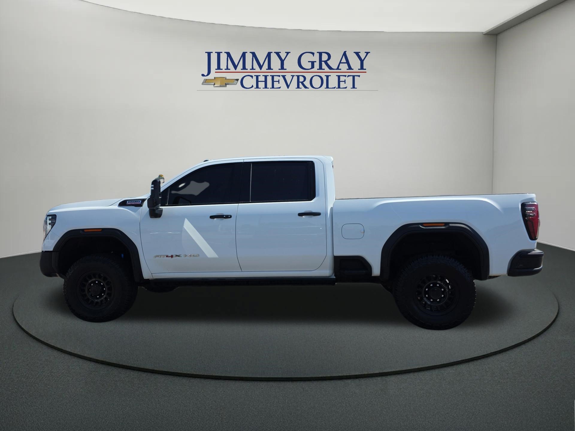 Used 2024 GMC Sierra 2500 AT4X w/ AT4X AEV Edition AWD/4WD image 2