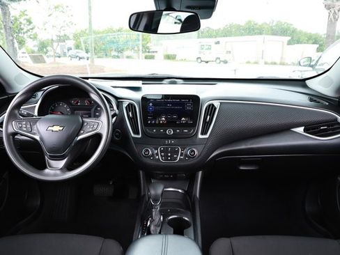 Used 2023 Chevrolet Malibu LT FWD image 28