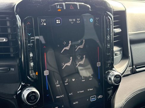 Used 2024 RAM 2500 Limited image 24