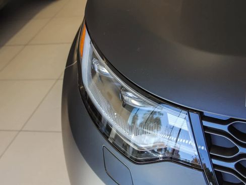 New 2026 Land Rover Discovery Limited Edition image 10