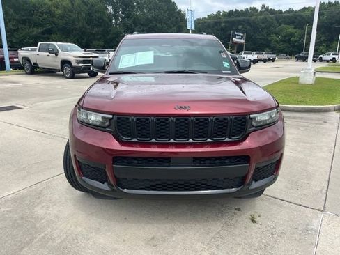 Used 2025 Jeep Grand Cherokee L Altitude AWD/4WD image 12