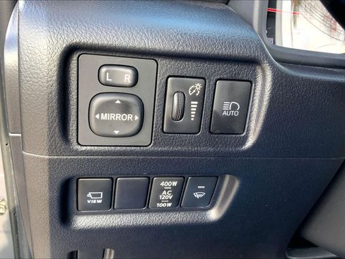 Used 2024 Toyota 4Runner Limited image 33