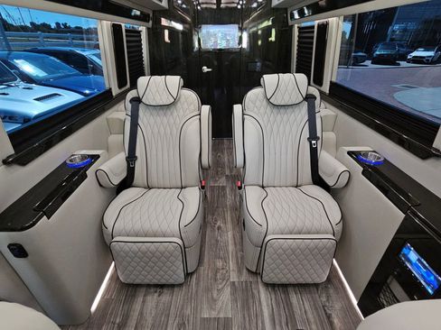 New 2025 Mercedes-Benz Sprinter 3500 image 38