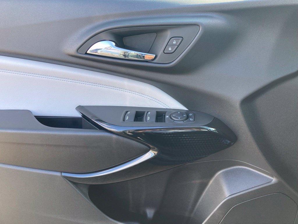 New 2026 Chevrolet Trax LT w/ Midnight Edition FWD image 19