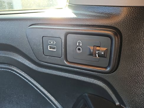 Used 2024 Honda Odyssey Elite image 11