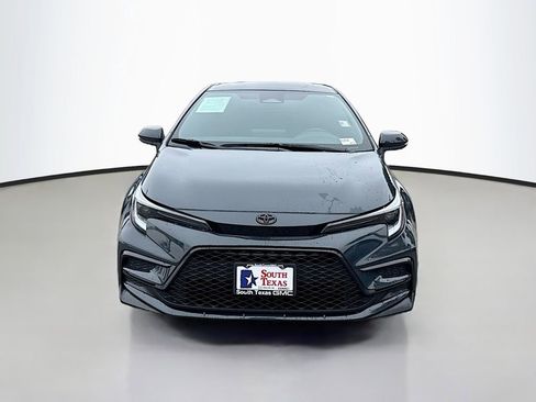 Used 2024 Toyota Corolla SE FWD image 2