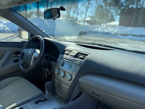 Used 2009 Toyota Camry LE image 15