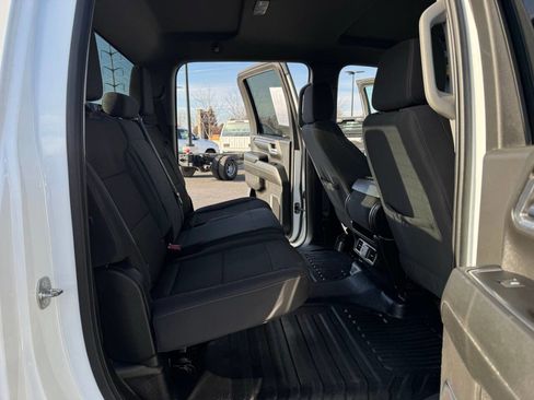 Used 2024 Chevrolet Silverado 3500 LT image 27