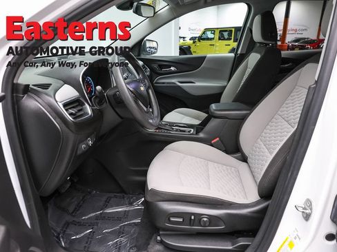 Used 2021 Chevrolet Equinox LT FWD image 13