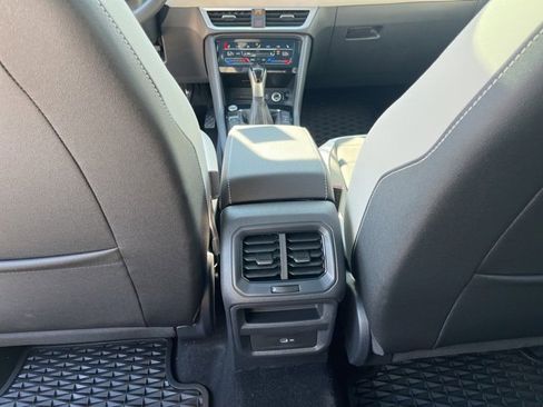 New 2025 Volkswagen Taos SE image 13