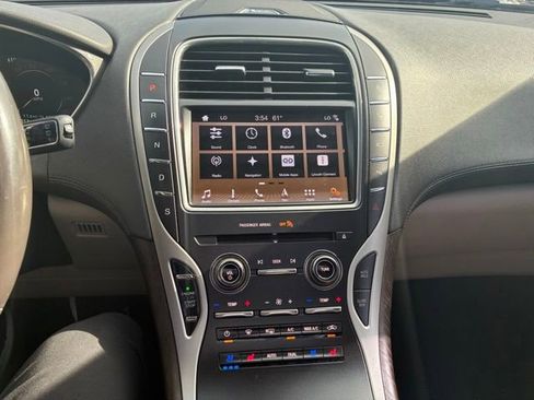 Used 2019 Lincoln Nautilus Reserve AWD/4WD image 20