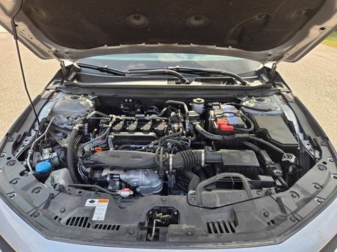 Used 2025 Honda Accord SE image 31