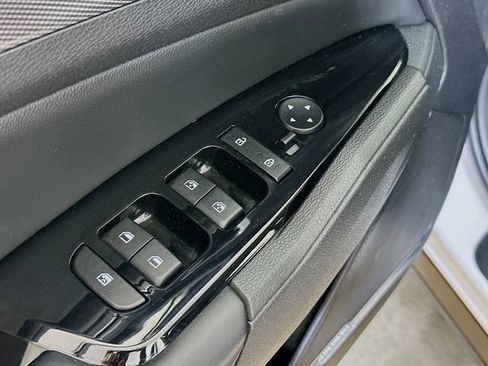 Used 2023 Kia Sportage SX FWD image 7
